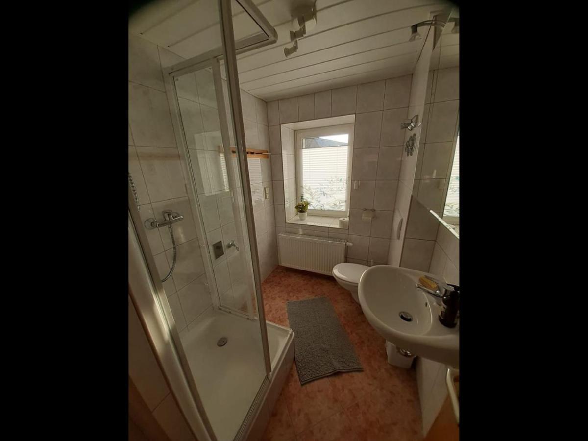 Neu! Ferienwohnung Hanka Crostwitz Bagian luar foto